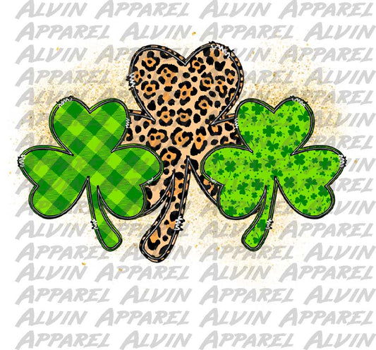 Shamrock Trio Glitter bkg St Patrick's Day